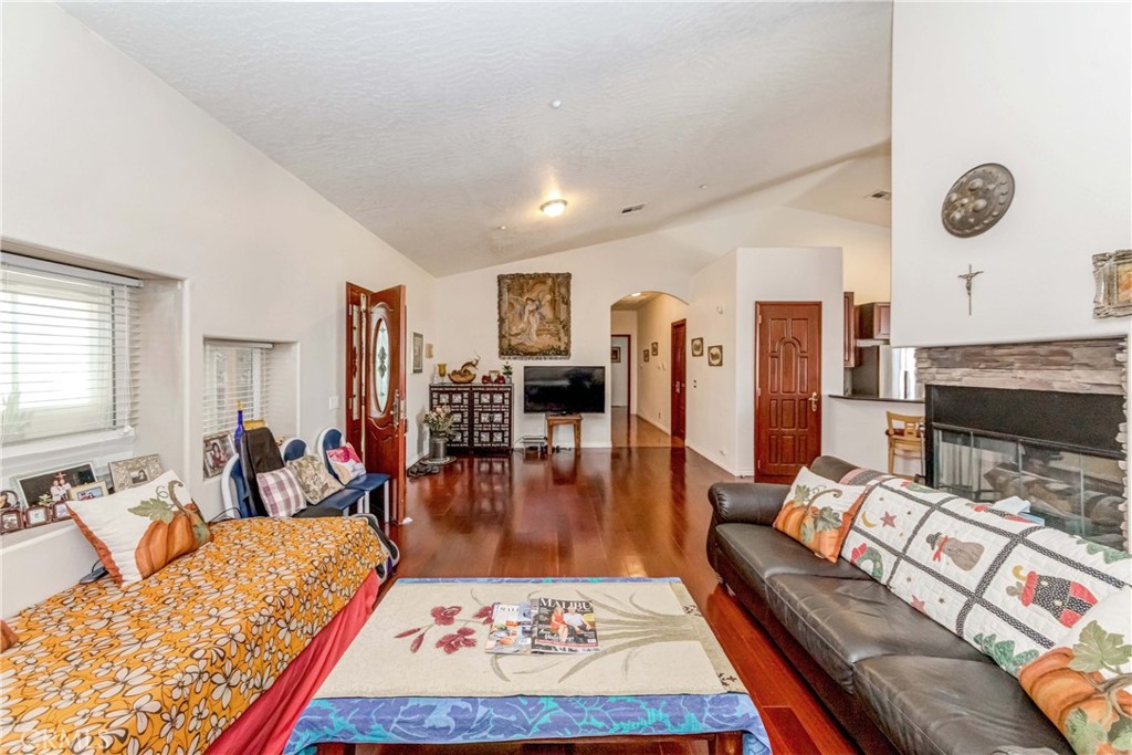 3789 Luna Road Phelan, CA 92371 - Photo 18 of 67 a living room with furniture and a rug