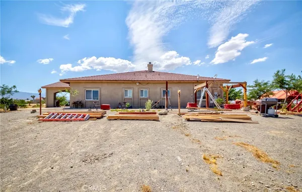 $699,900 | 3789 Luna Road, Phelan, CA 92371