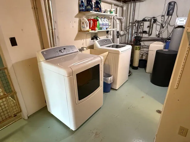 $359,900 | N7485 County Road G, Gresham, WI 54128