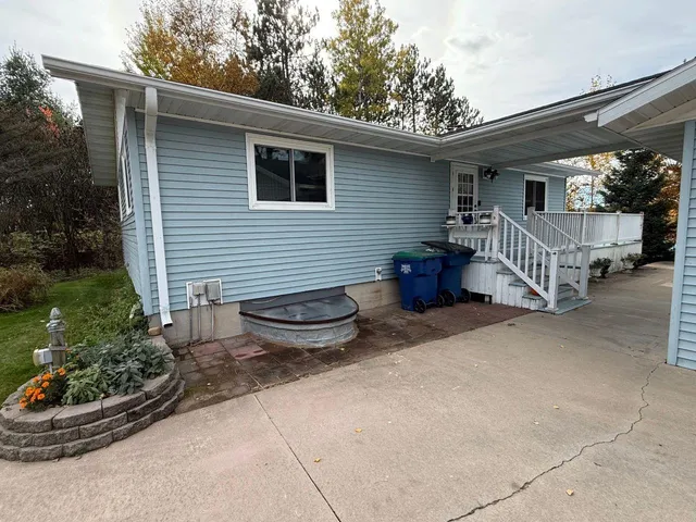 $359,900 | N7485 County Road G, Gresham, WI 54128