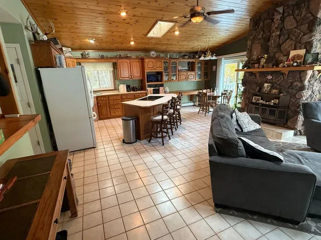 $359,900 | N7485 County Road G, Gresham, WI 54128