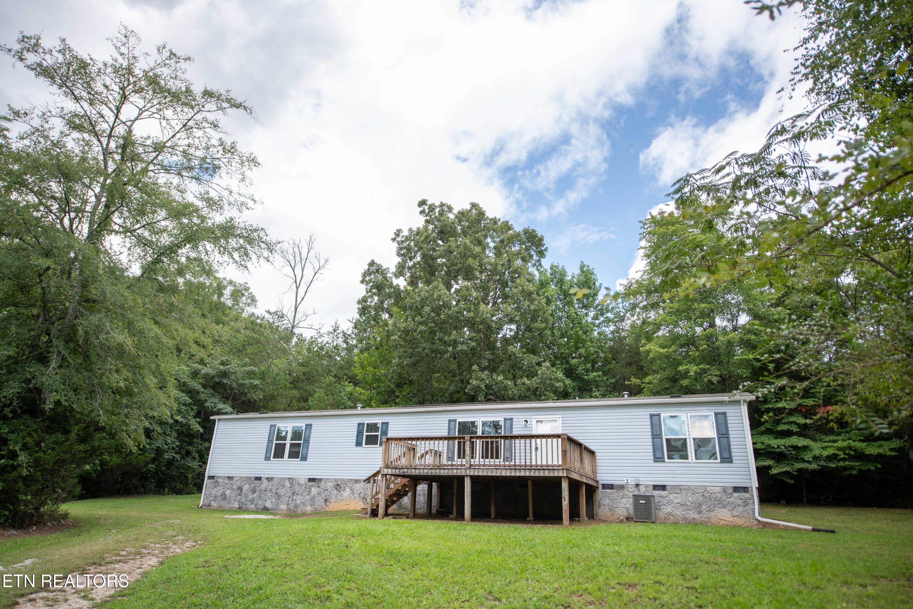 1465 Belltown Road Tellico Plains, TN 37385 - Photo 2 of 15 DSC_1578