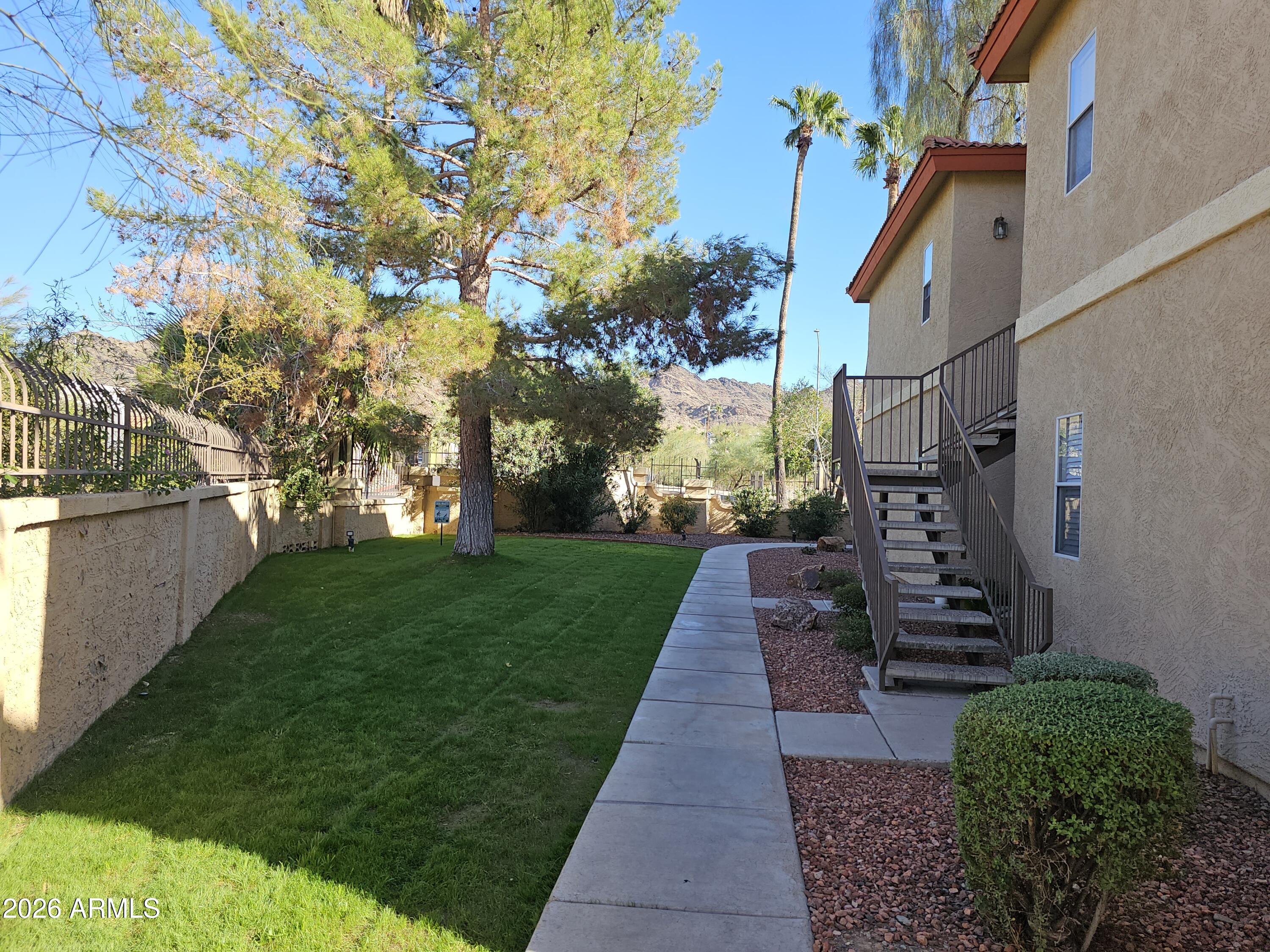 10410 North Cave Creek Road, Unit 1008 Phoenix, AZ 85020 - Photo 3 of 22 20231027_144724