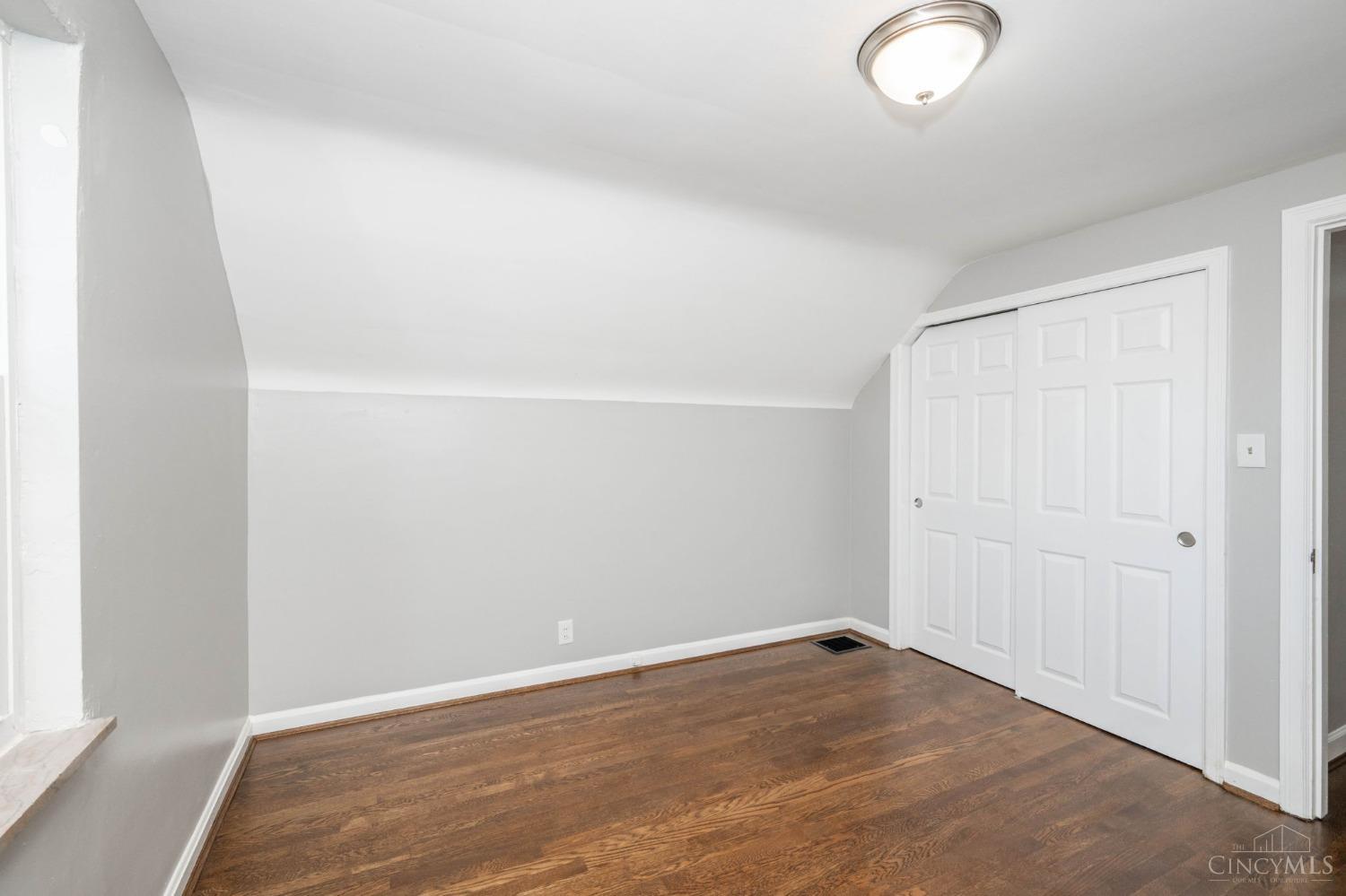 2413 Ferguson Road Cincinnati, OH 45238 - Photo 30 of 46