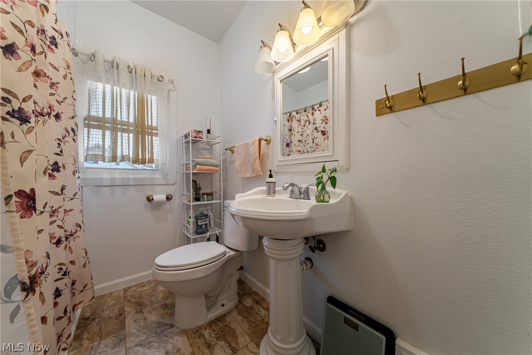 1630 Coventry Road Cleveland Heights, OH 44118 - Photo 14 of 37