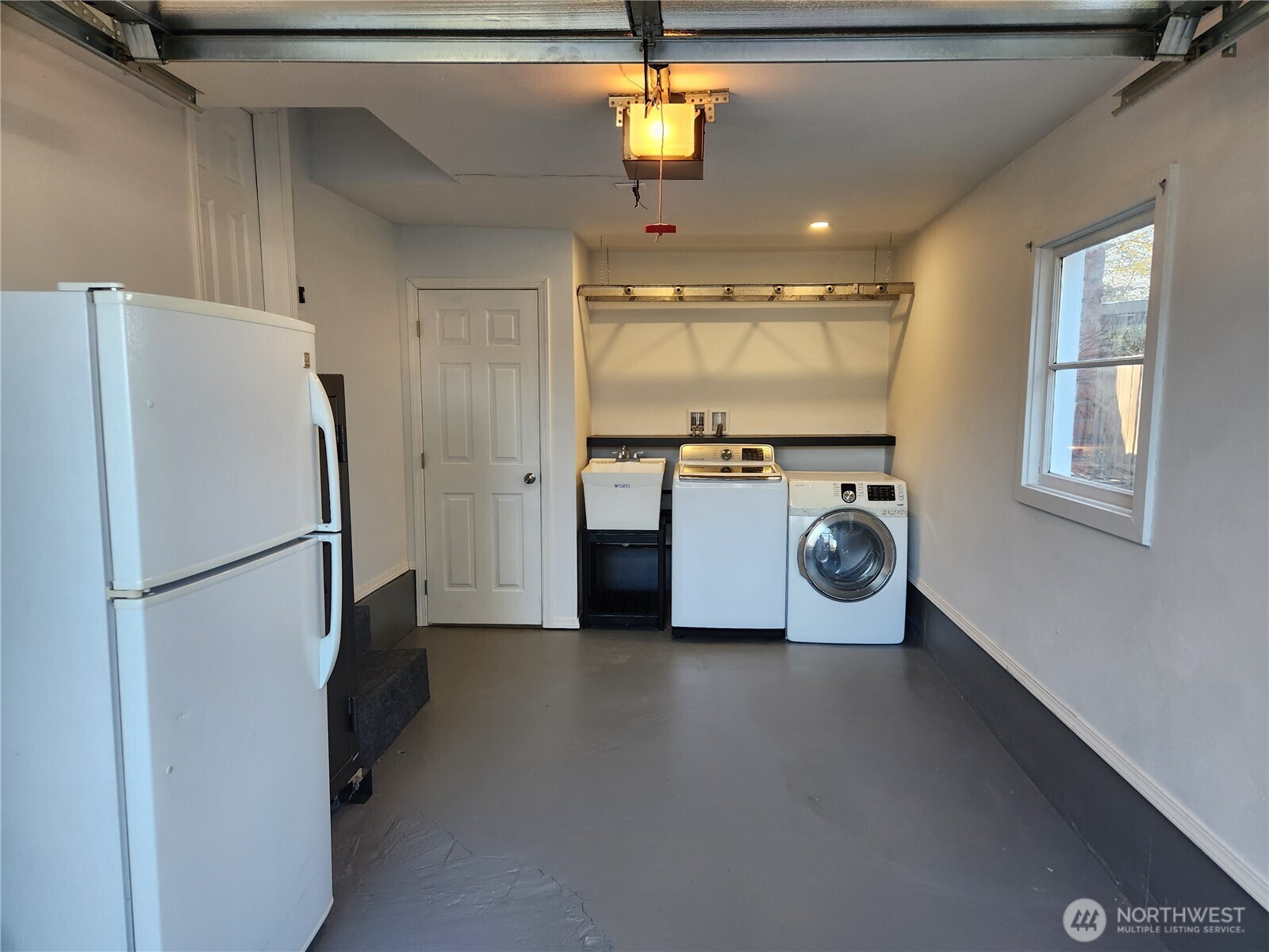 3608 South L Street Tacoma, WA 98418 - Photo 28 of 40 a utility room with dryer and washer