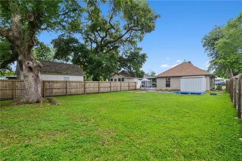 $195,000 | 484 South 2nd Street, Ponchatoula, LA 70454