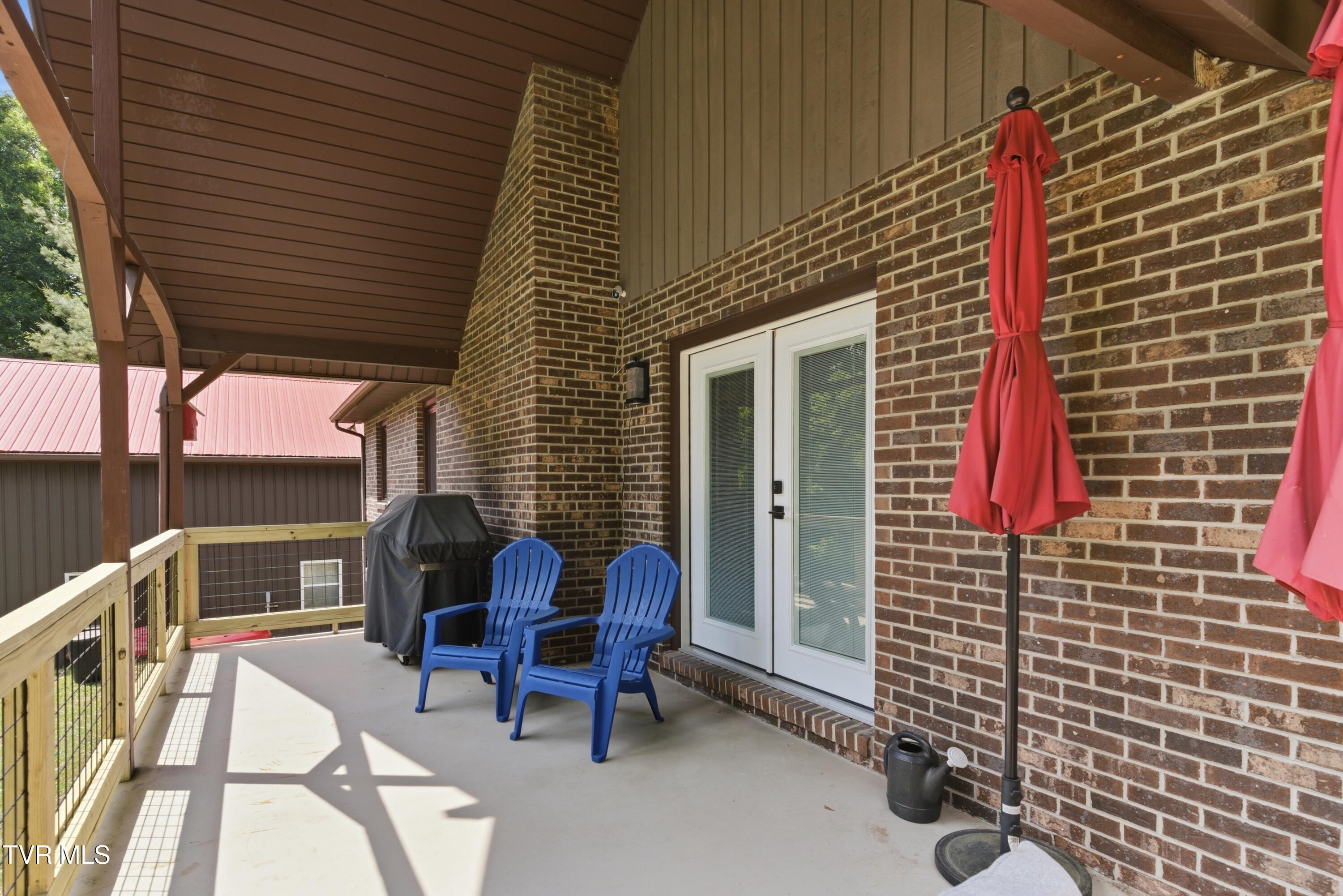 205 Spring Valley Road Unicoi, TN 37692 - Photo 36 of 38 DSC01577