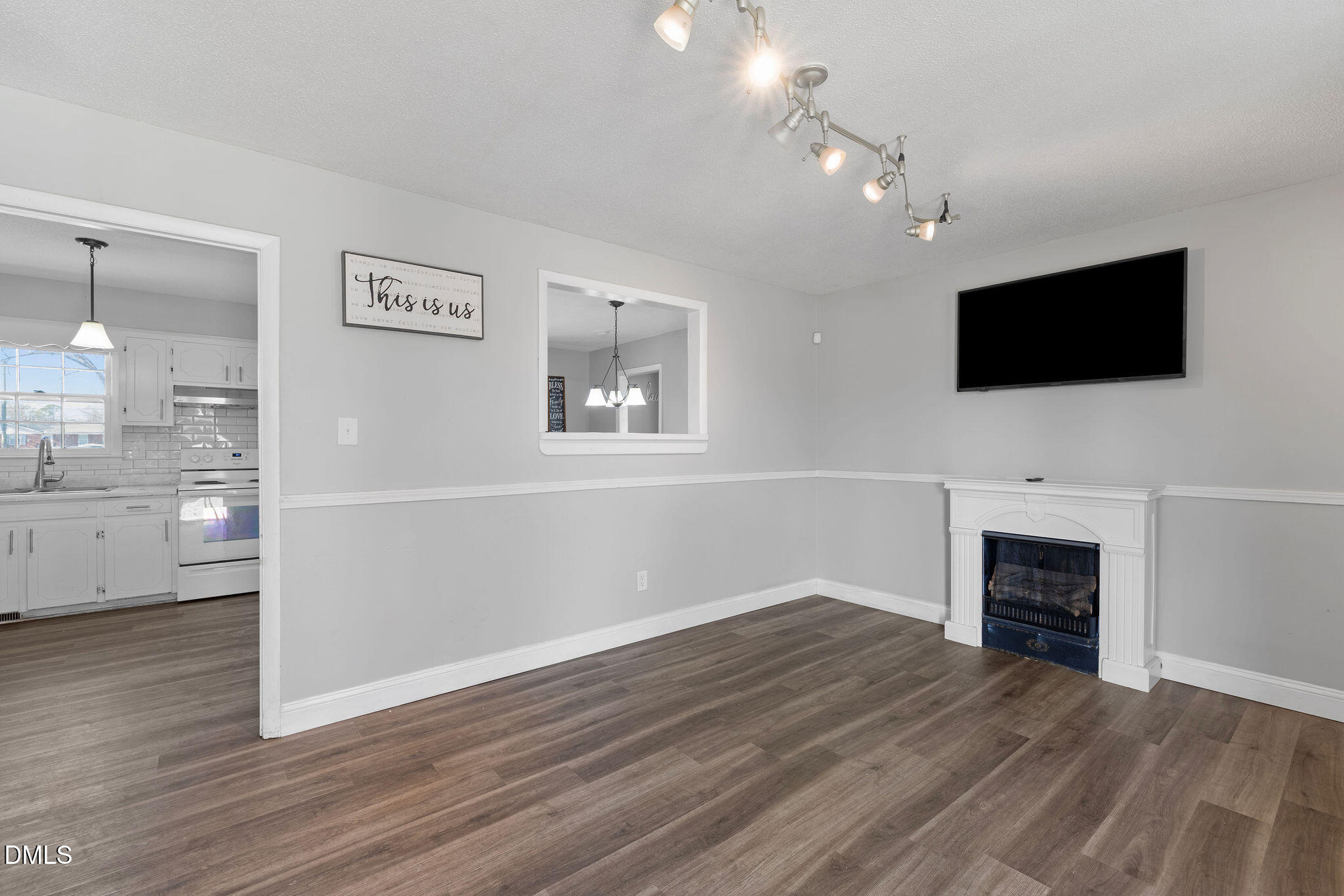 208 South Webb Street Selma, NC 27576 - Photo 4 of 16 208 S Webb Street