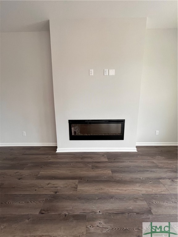 167 Champlain Drive Pooler, GA 31322 - Photo 5 of 27 50" electric fireplace is focal point of the great