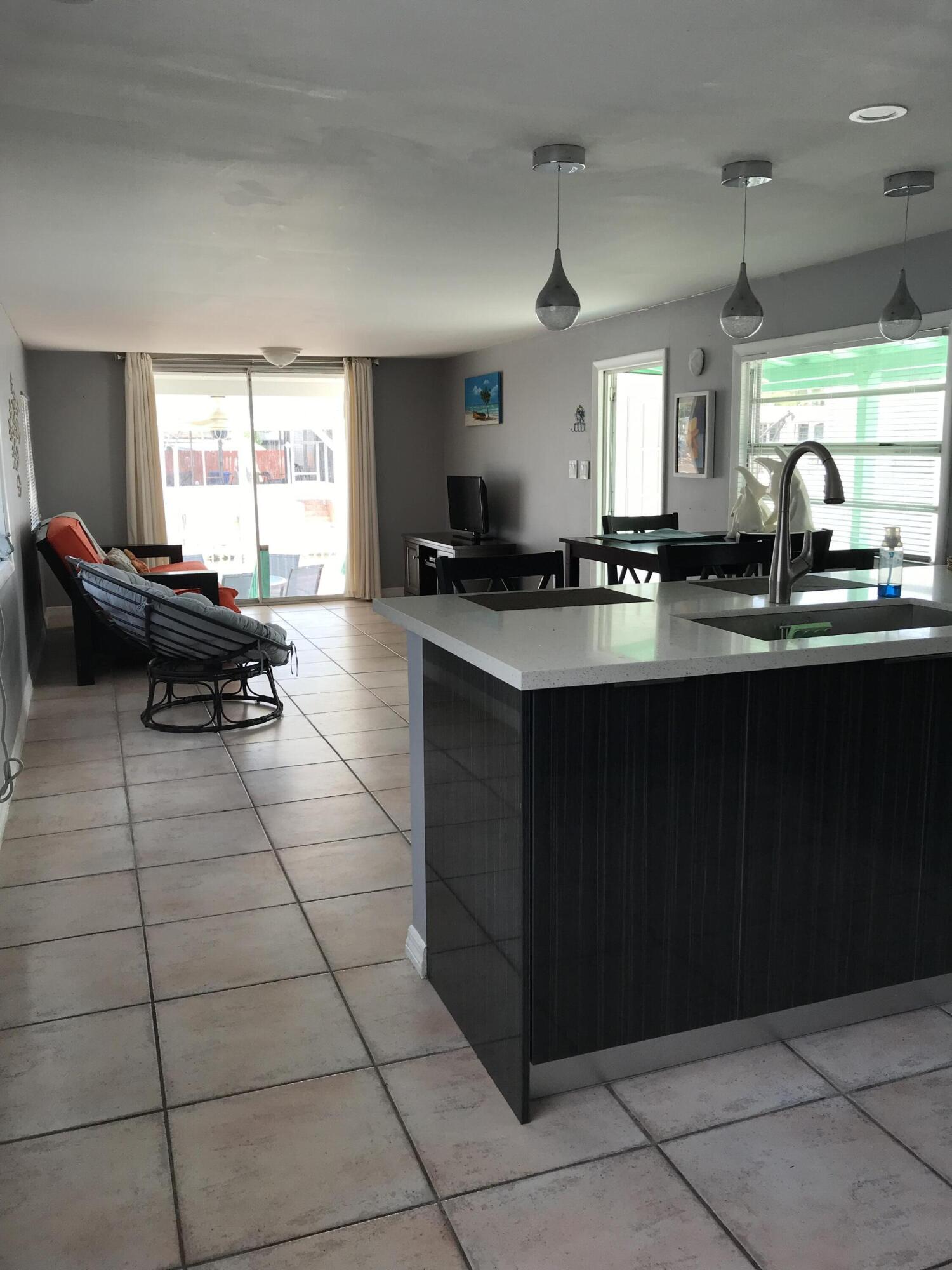 924 Tropical Lane Key Largo, FL 33037 - Photo 6 of 11 IMG_0078