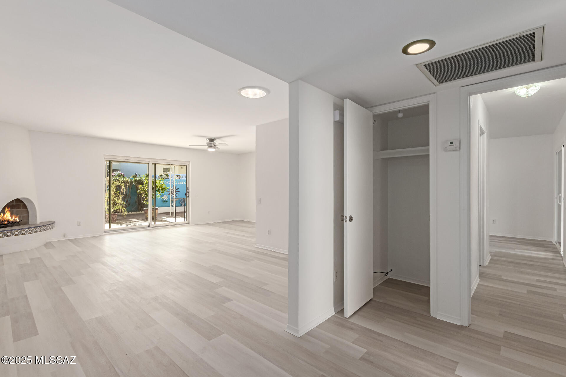 6100 North Oracle Road, Unit 12 Tucson, AZ 85704 - Photo 8 of 46 Gallery Image 8