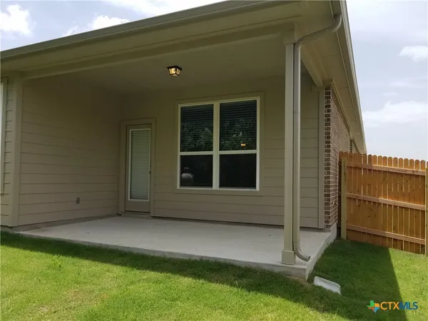 $2,055 | 2037 Flintshire Drive, New Braunfels, TX 78130