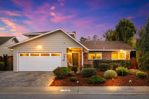 $2,999,900 | 731 West Capistrano Way, San Mateo, CA 94402