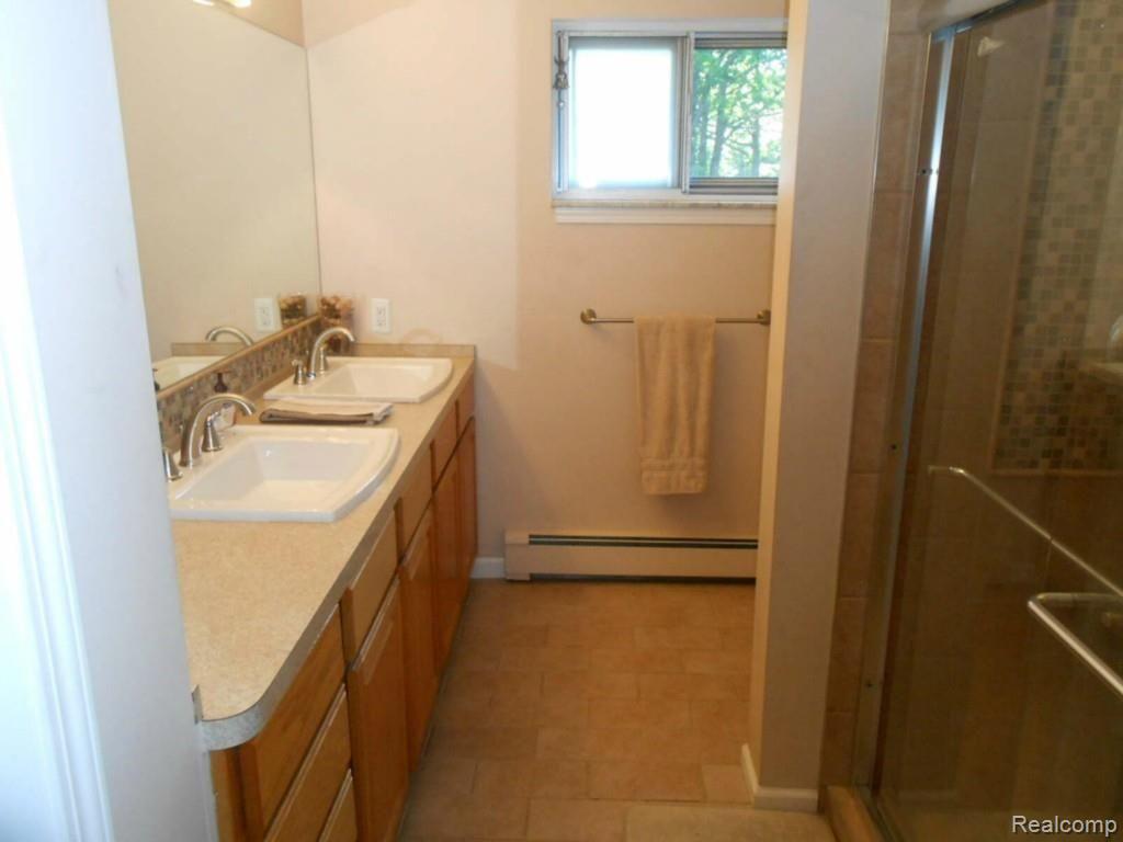 3286 Norton Lawn Street Rochester, MI 48307 - Photo 14 of 21