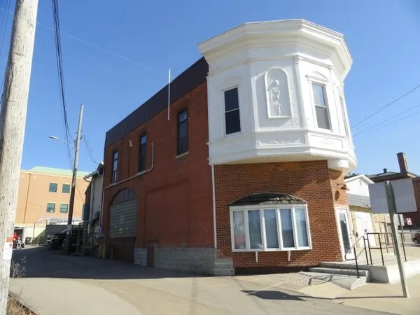 $222,500 | 217 West Cherry Street, Lancaster, WI 53813