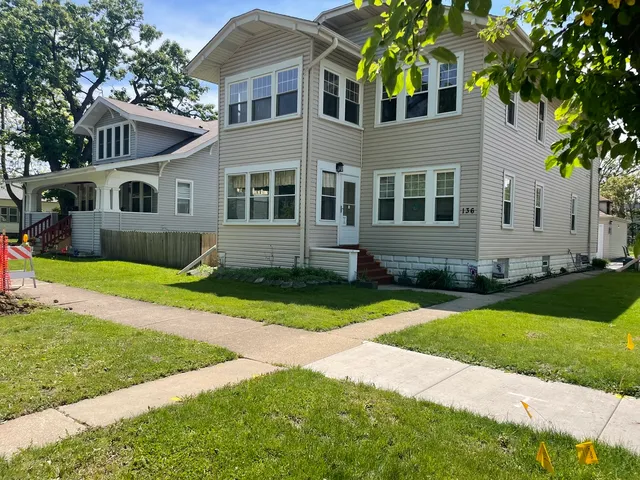 $259,000 | 136 East 10th Street, Chicago Heights, IL 60411