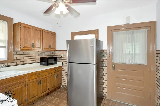 $259,000 | 136 East 10th Street, Chicago Heights, IL 60411