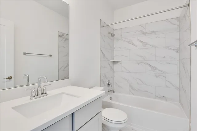 $399,990 | 105 Greinert Drive, Taylor, TX 76574