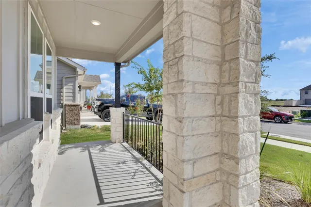 $399,990 | 105 Greinert Drive, Taylor, TX 76574