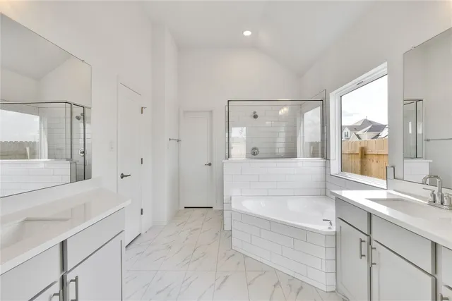 $399,990 | 105 Greinert Drive, Taylor, TX 76574