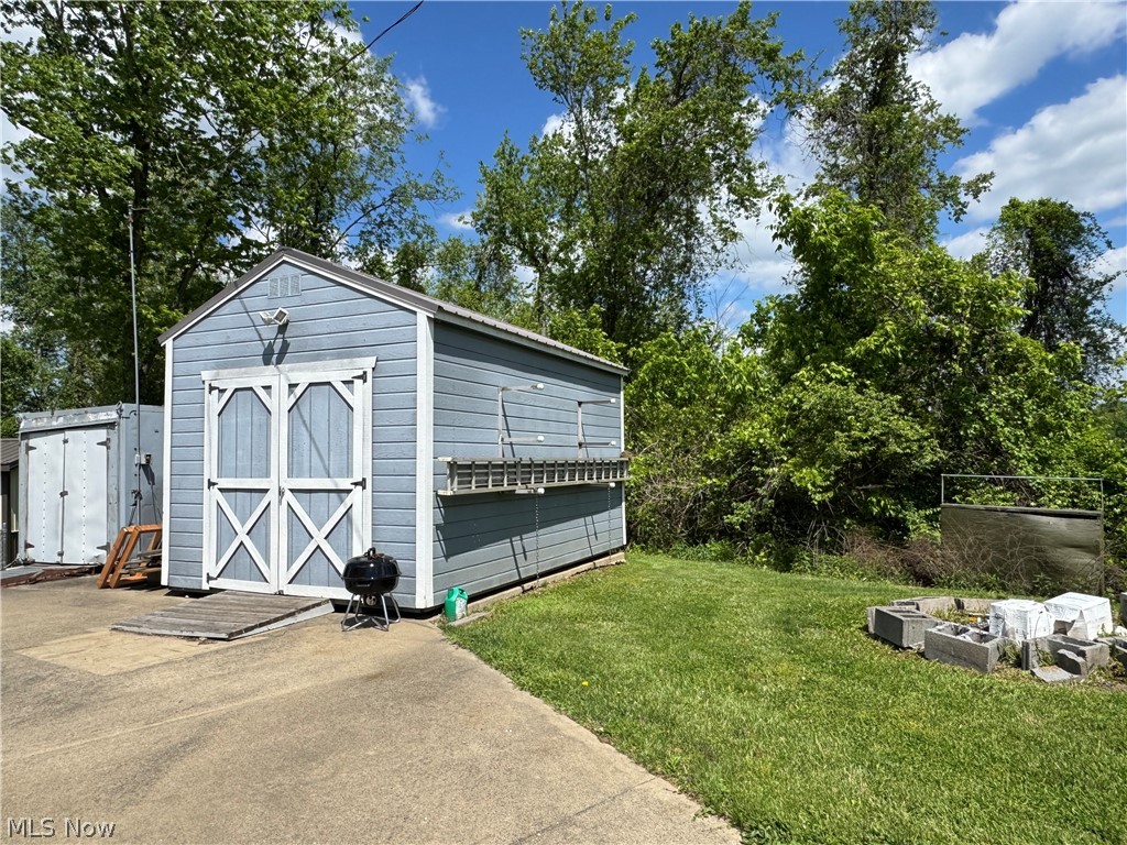54837 High Ridge Road Bellaire, OH 43906 - Photo 6 of 19