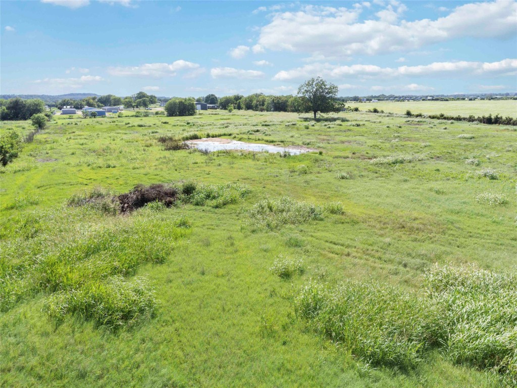 660 American Legion Road Smithville, TX 78957 - Photo 13 of 19