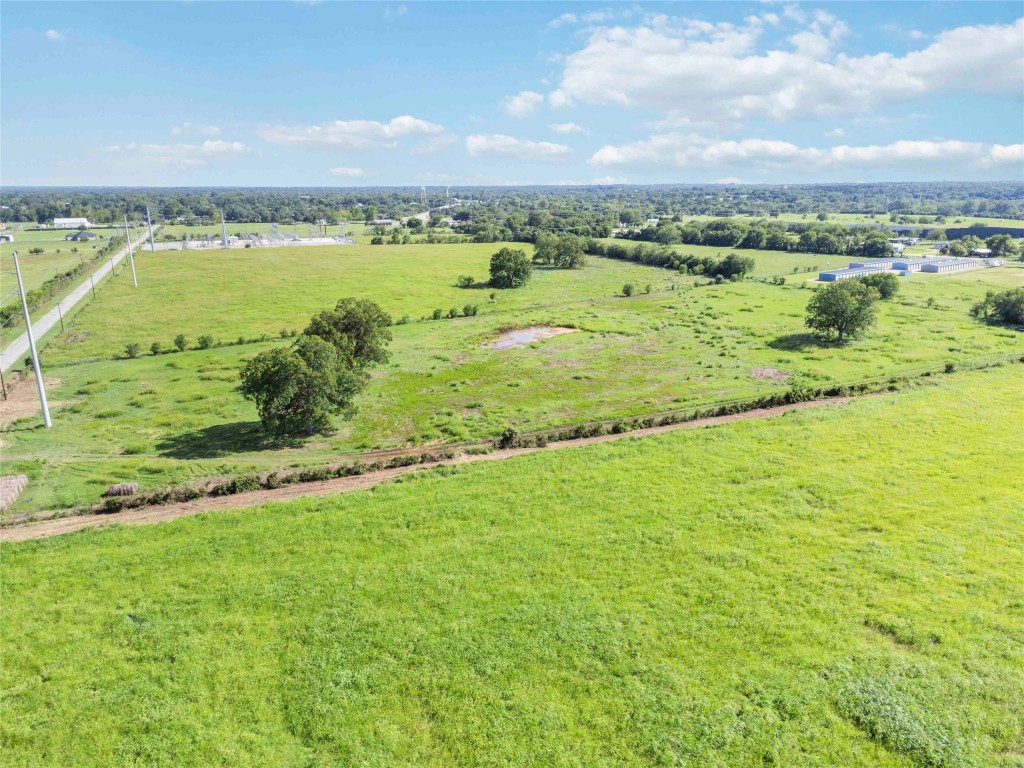 660 American Legion Road Smithville, TX 78957 - Photo 2 of 19