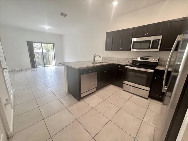 $3,300 | 15001 Southwest 119TH Lane, Unit 15001, Miami, FL 33196