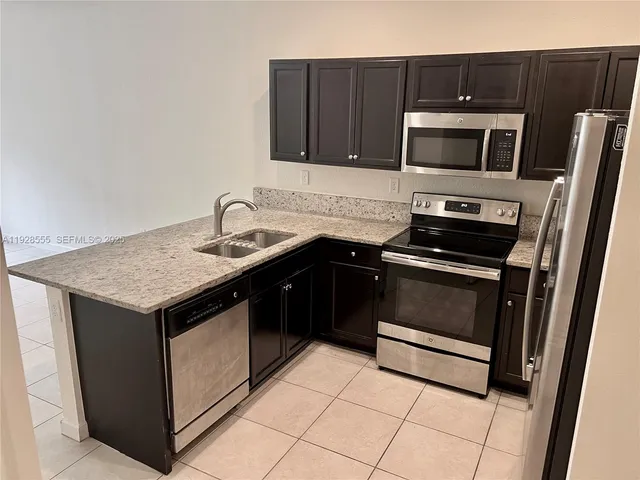 $3,300 | 15001 Southwest 119TH Lane, Unit 15001, Miami, FL 33196