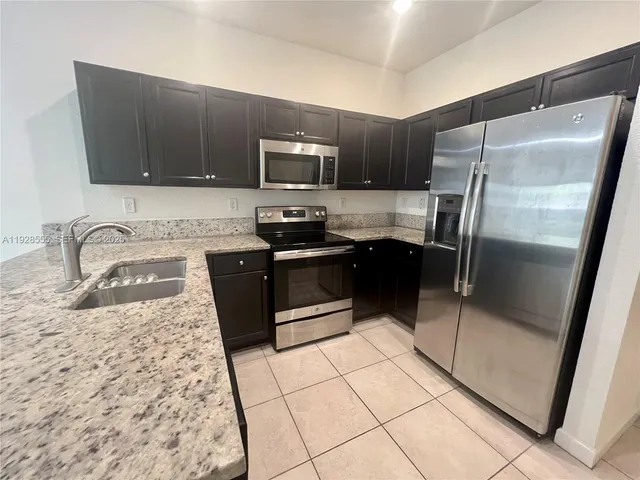 $3,300 | 15001 Southwest 119TH Lane, Unit 15001, Miami, FL 33196