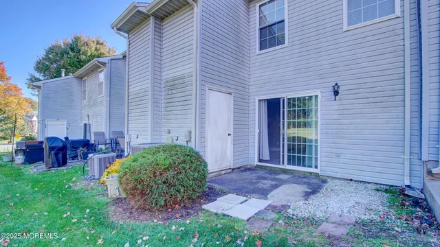 $3,200 | 60 County Road, Unit 21, Cliffwood, NJ 07721