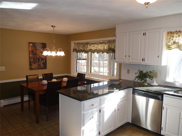 12 Oriole Road Medfield, MA 02052 - Photo 6 of 25 Gallery Image 6