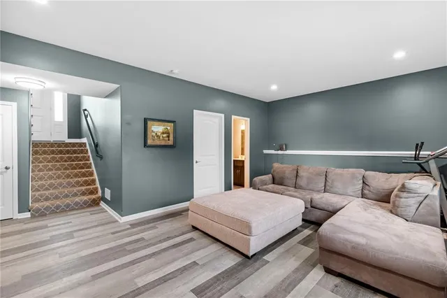 $375,000 | 730 East 13th Court, Kearney, MO 64060