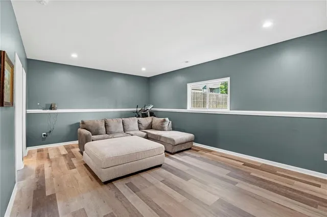 $375,000 | 730 East 13th Court, Kearney, MO 64060