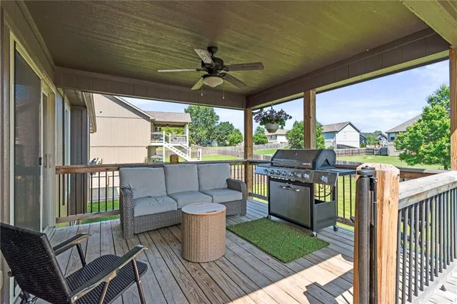 $375,000 | 730 East 13th Court, Kearney, MO 64060