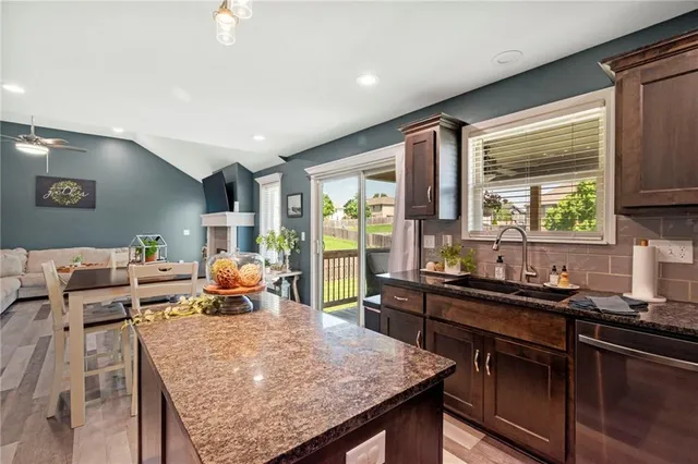 $375,000 | 730 East 13th Court, Kearney, MO 64060