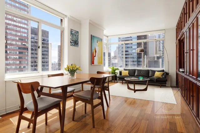 $999,000 | 145 East 48th Street, Unit 24F | Midtown East