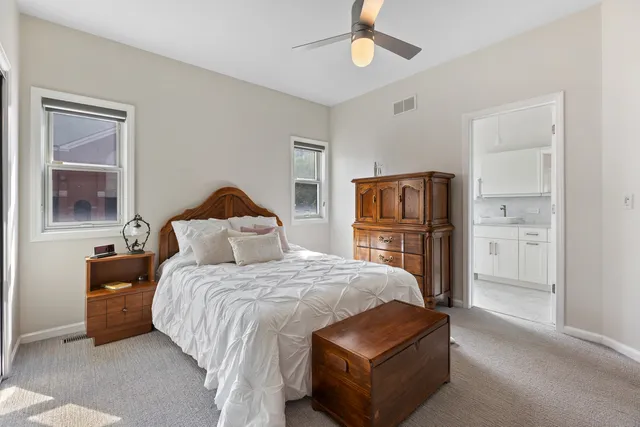 $795,000 | 2729 North Sheffield Avenue, Unit 1S, Chicago, IL 60614