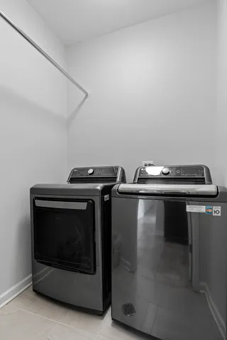 $795,000 | 2729 North Sheffield Avenue, Unit 1S, Chicago, IL 60614