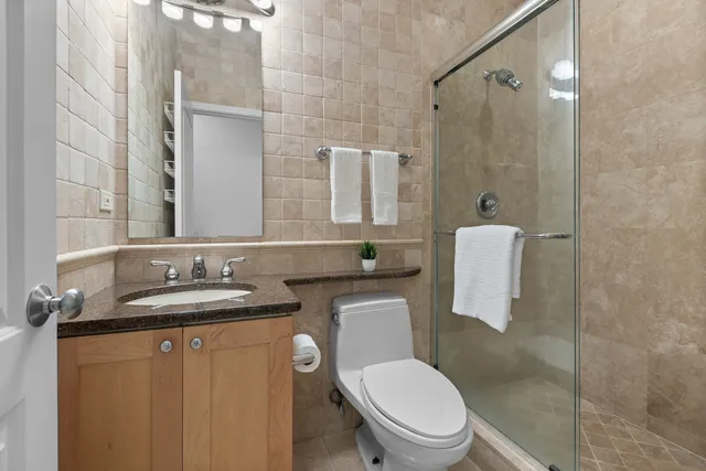 $795,000 | 2729 North Sheffield Avenue, Unit 1S, Chicago, IL 60614