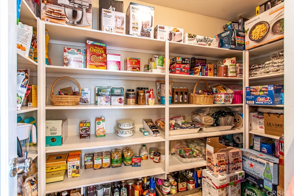 25054 Oliver Way Stevenson Ranch, CA 91381 - Photo 16 of 53