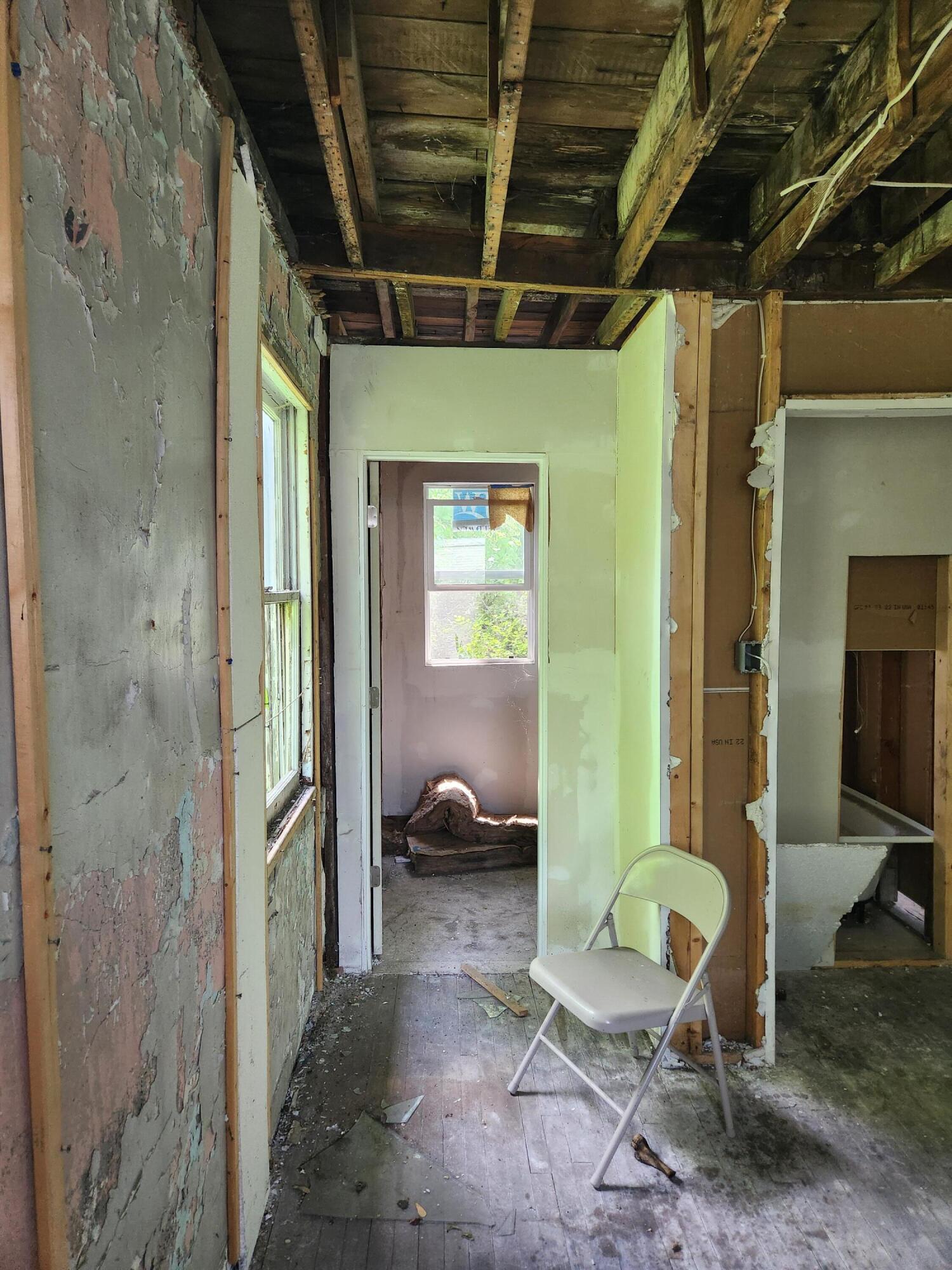 627 Tennessee Street Gary, IN 46402 - Photo 19 of 28