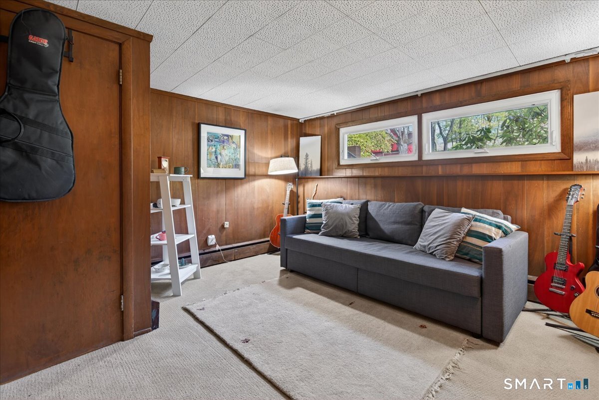 122 Corbin Road Hamden, CT 06517 - Photo 13 of 40