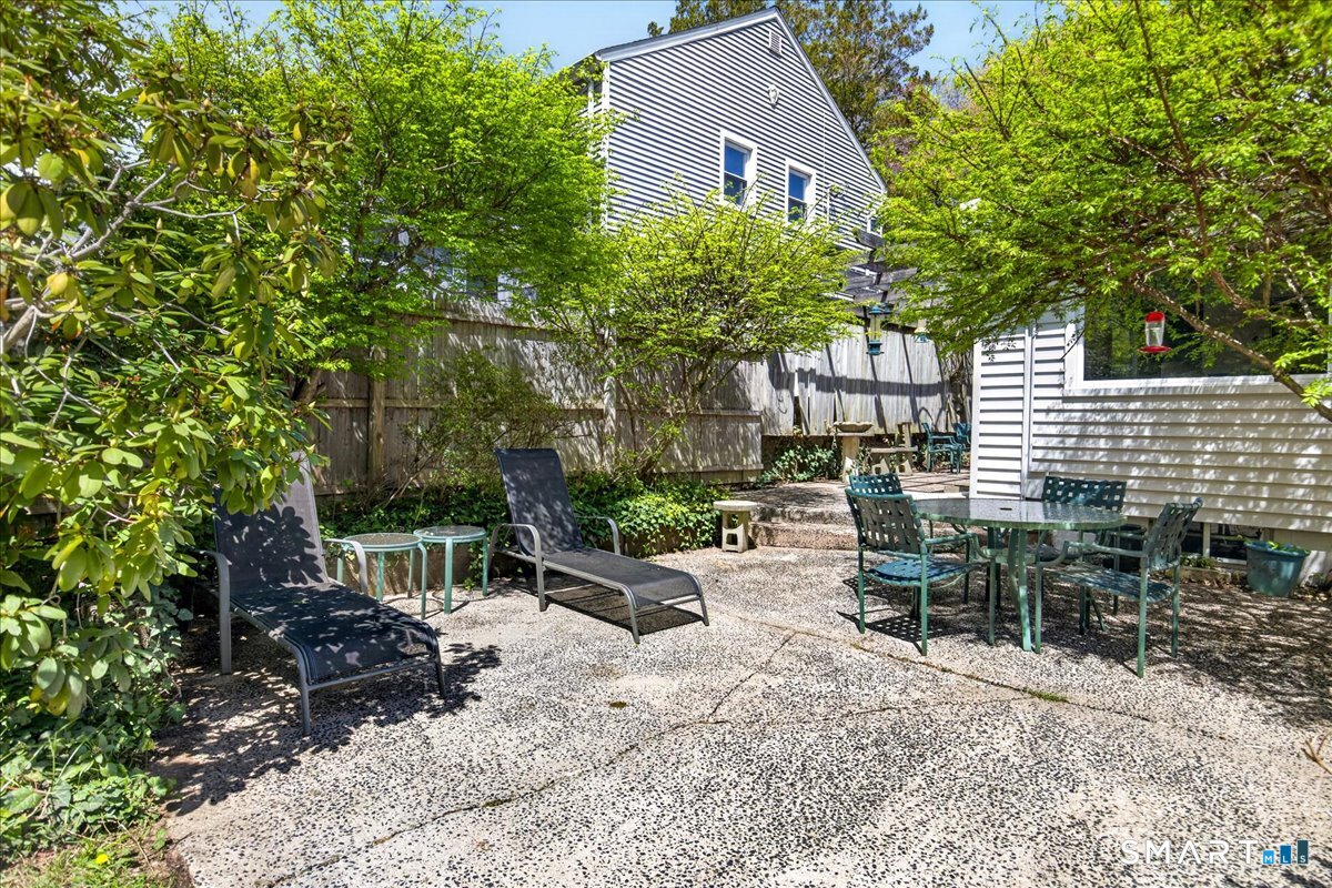 122 Corbin Road Hamden, CT 06517 - Photo 31 of 40