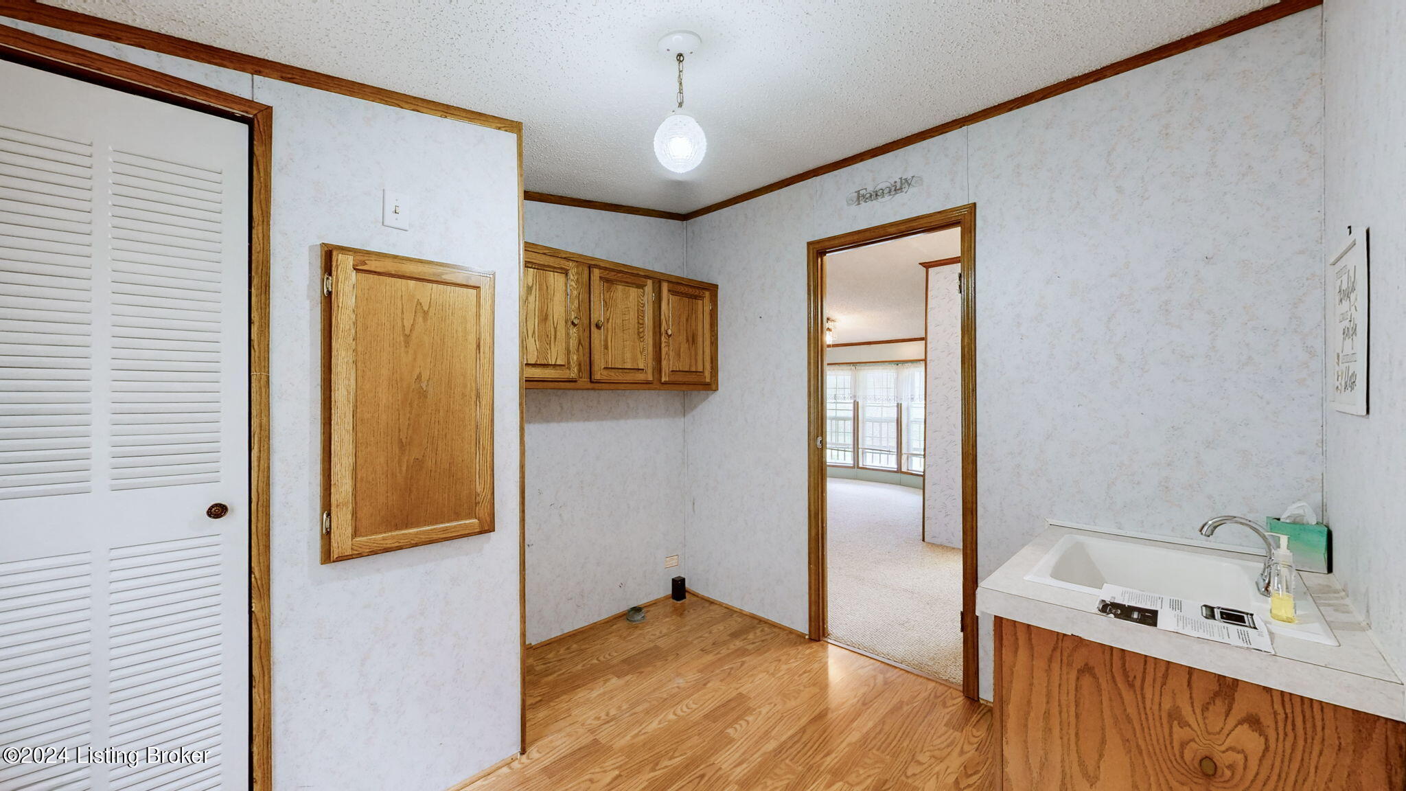 4265 Trinity Lane Pendleton, KY 40055 - Photo 38 of 48 Mud/Laundry Room