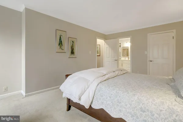 $875,000 | 8705 Side Saddle Road, Springfield, VA 22152