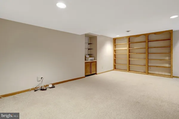 $875,000 | 8705 Side Saddle Road, Springfield, VA 22152