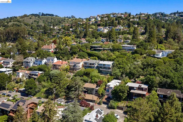 $2,995,000 | 85 El Camino Real, Berkeley, CA 94705