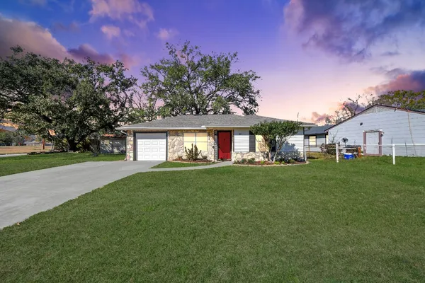 $155,000 | 201 Delta Street, Pasadena, TX 77506